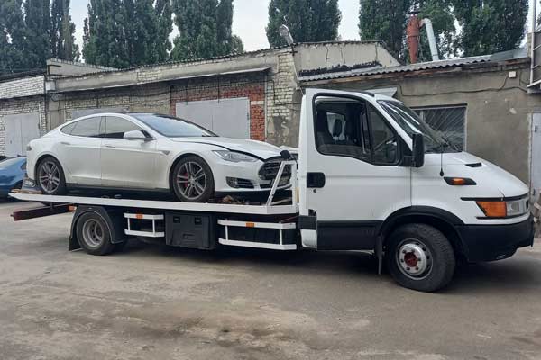 евакуатор евакуація авто